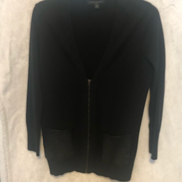 Banana republic sweater - Picture 3 of 4